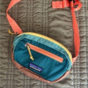 Patagonia Teal and Orange Belt Bag